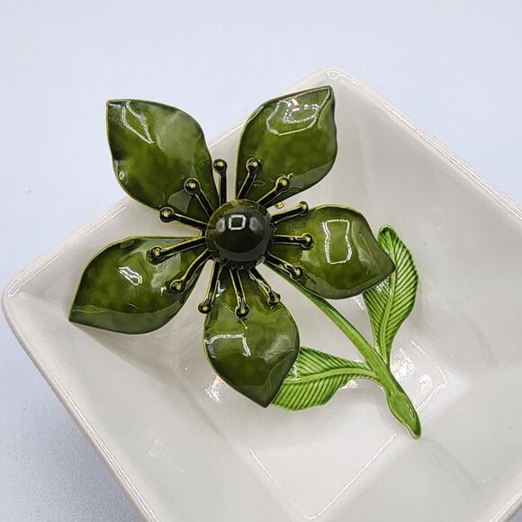 Green Enamel Flower Pin/Brooch Mid-Century-Mod 1960s Retro Pop Art Statement - Picture 5 of 7